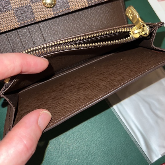 Louis Vuitton Wallet Damier Canvas - Picture 7 of 15